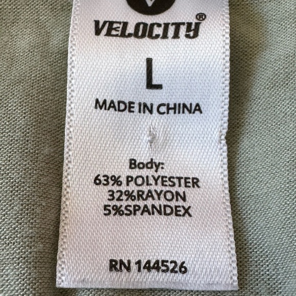 Green activewear ties in back top - Picture 4 of 5